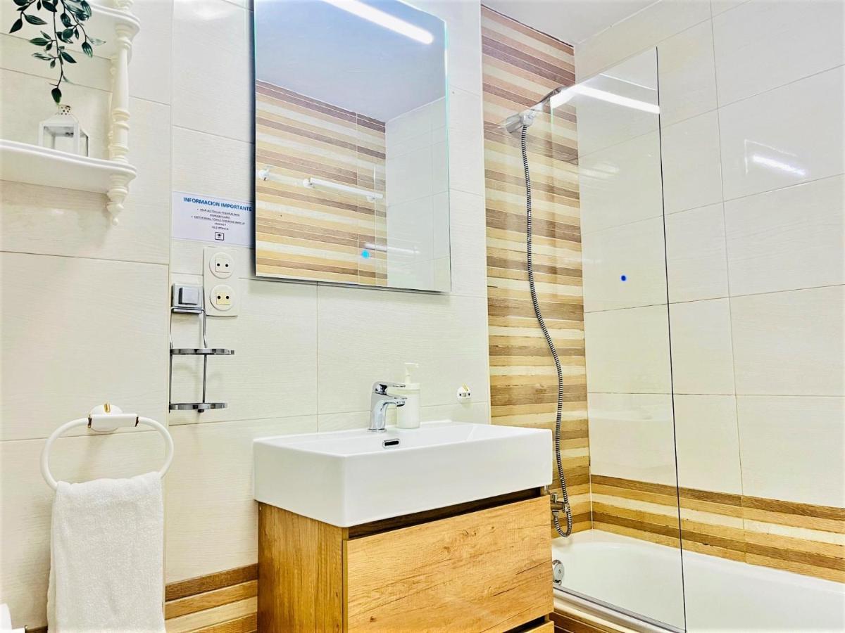Apartament Rentcostadelsol Malagueta Miramar